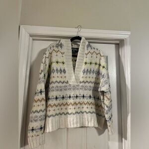 American Eagle pullover